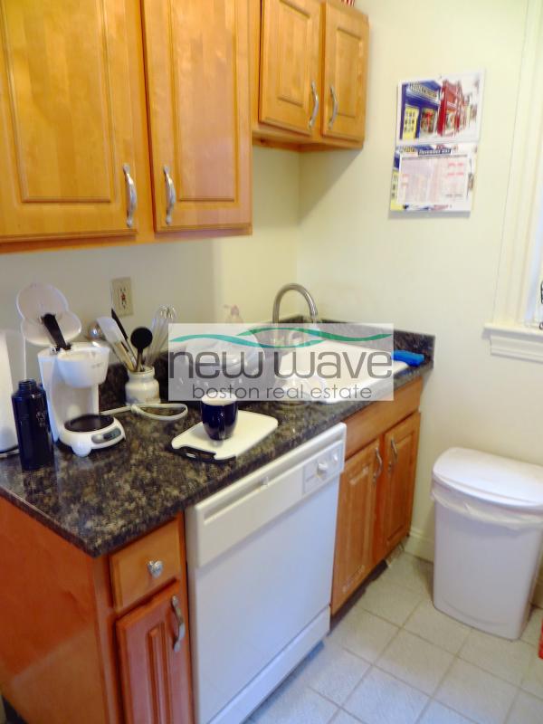 109 Queensberry St, Fenway