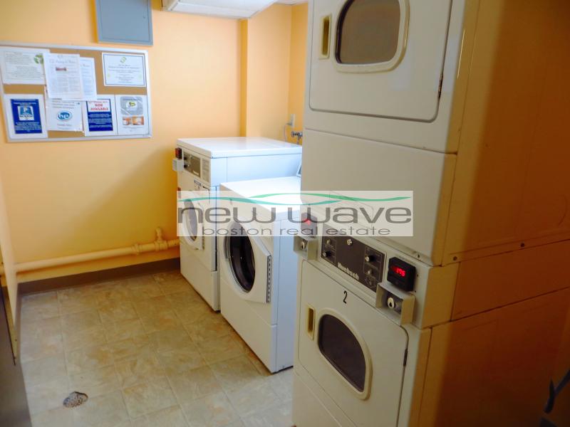 109 Queensberry St, Fenway