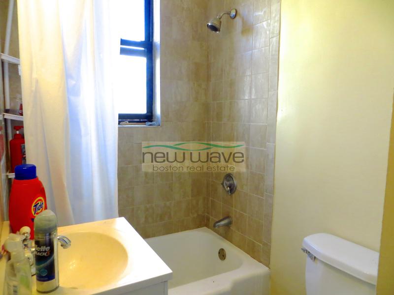 196 Saint Botolph St, Back Bay