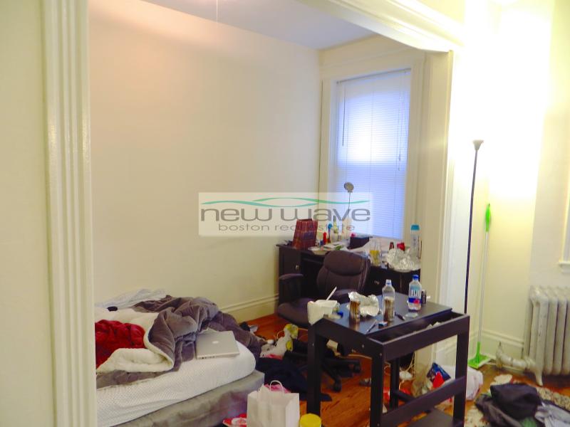 Studio bed, 1 bath apartment for rent at 16 Queensberry St Unit 8, Fenway — photo 6 of 11