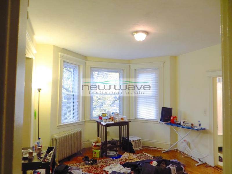 Studio bed, 1 bath apartment for rent at 16 Queensberry St Unit 8, Fenway — photo 7 of 11
