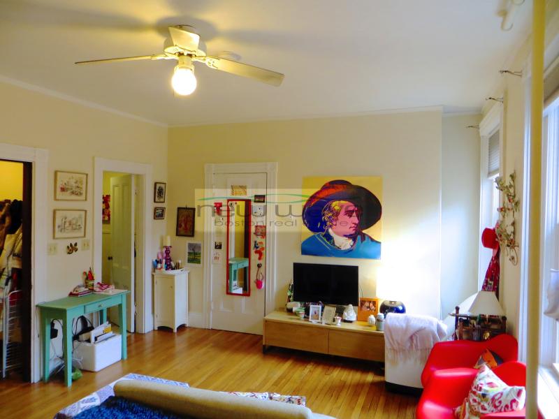 6 Symphony Rd, Fenway