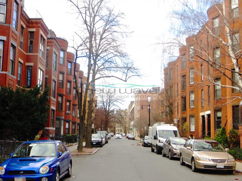 6 Symphony Rd, Fenway