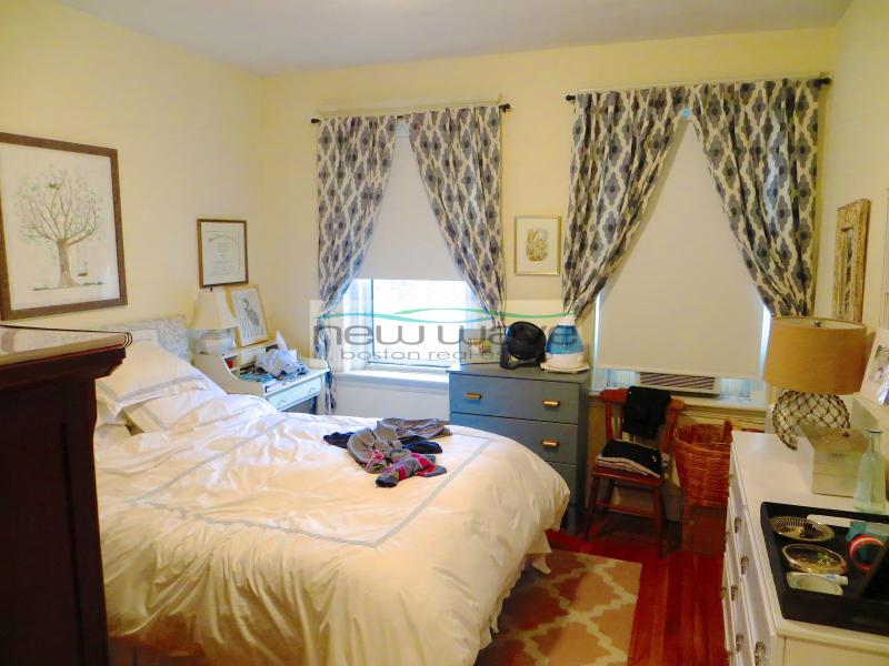 107 Queensberry St, Fenway