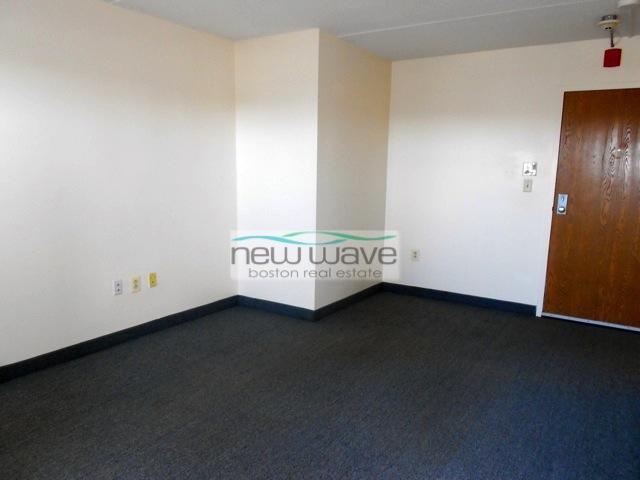 400 Massachusetts Ave, South End