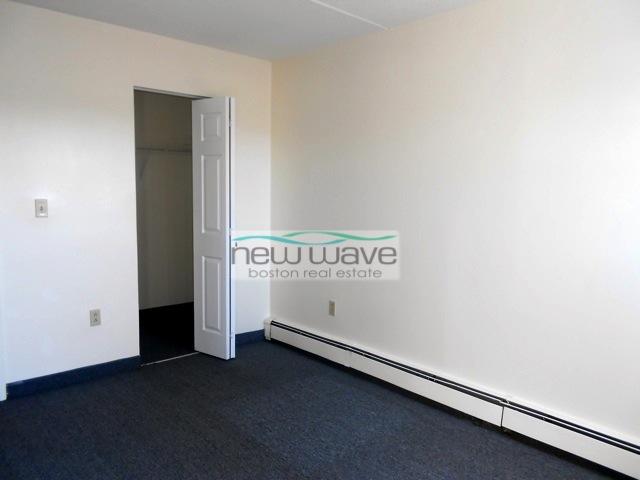 400 Massachusetts Ave, South End