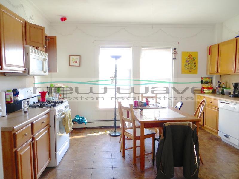 129 Saint Alphonsus St, Mission Hill