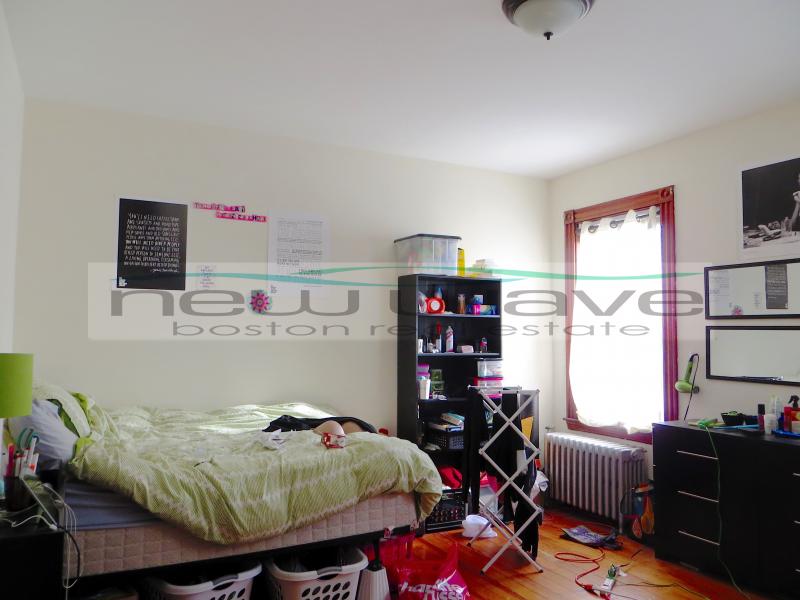 121 Calumet St, Mission Hill