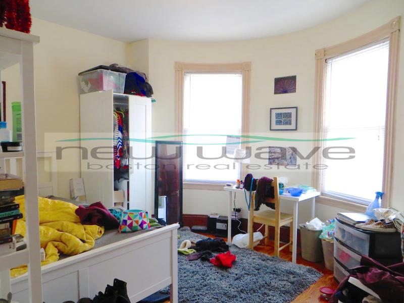 121 Calumet St, Mission Hill