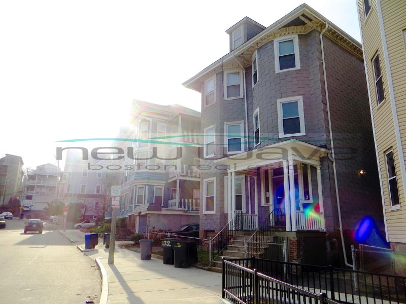 121 Calumet St, Mission Hill