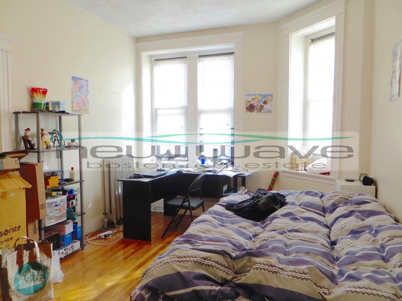 97 Saint Stephen St, Fenway