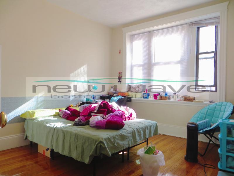 97 Saint Stephen St, Fenway