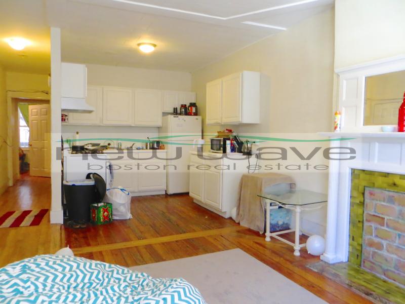 32 Edgerly Rd, Fenway