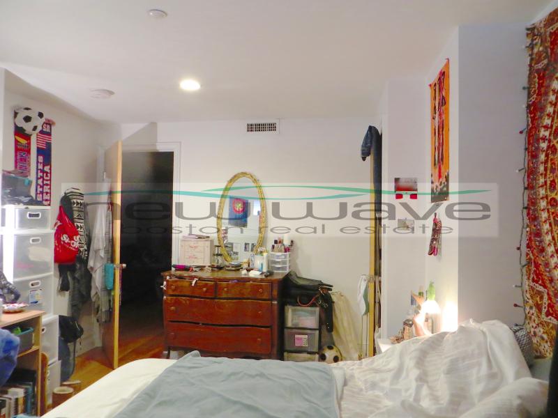 64 Louis Prang St, Fenway