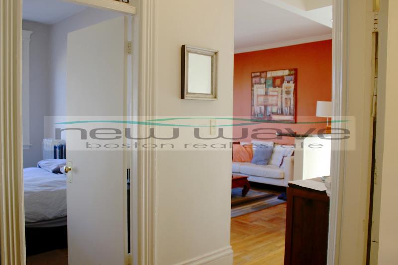 24 Queensberry St, Fenway