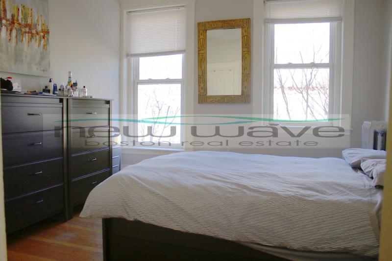 24 Queensberry St, Fenway