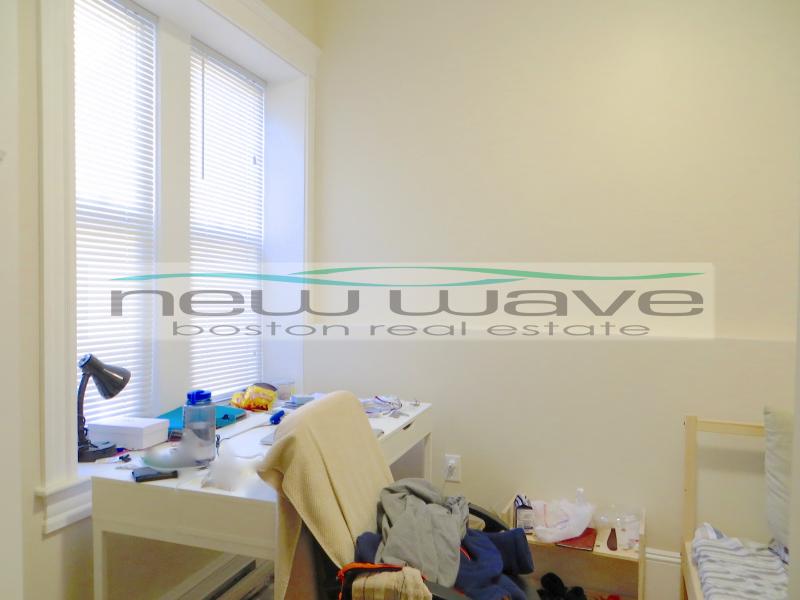 887 Huntington Ave, Mission Hill