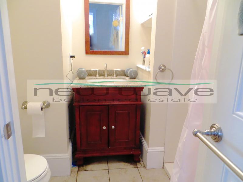 887 Huntington Ave, Mission Hill