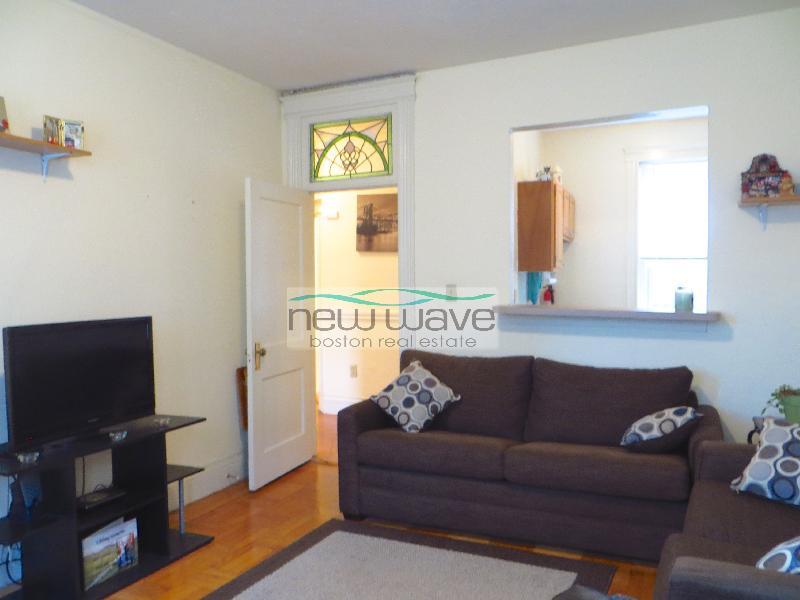 32 Queensberry St, Fenway