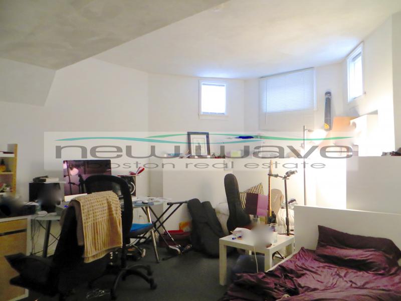 14 Wigglesworth St, Mission Hill