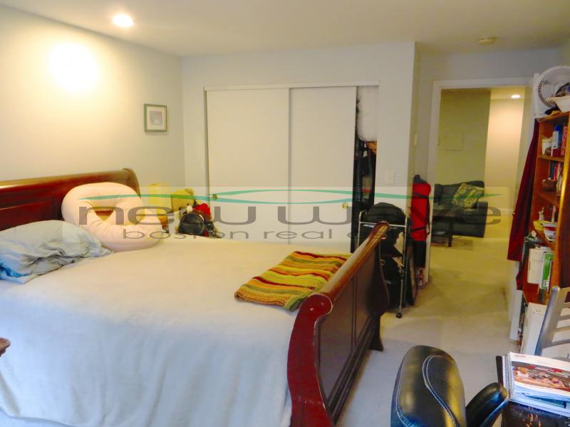 166 Saint Botolph St, Back Bay