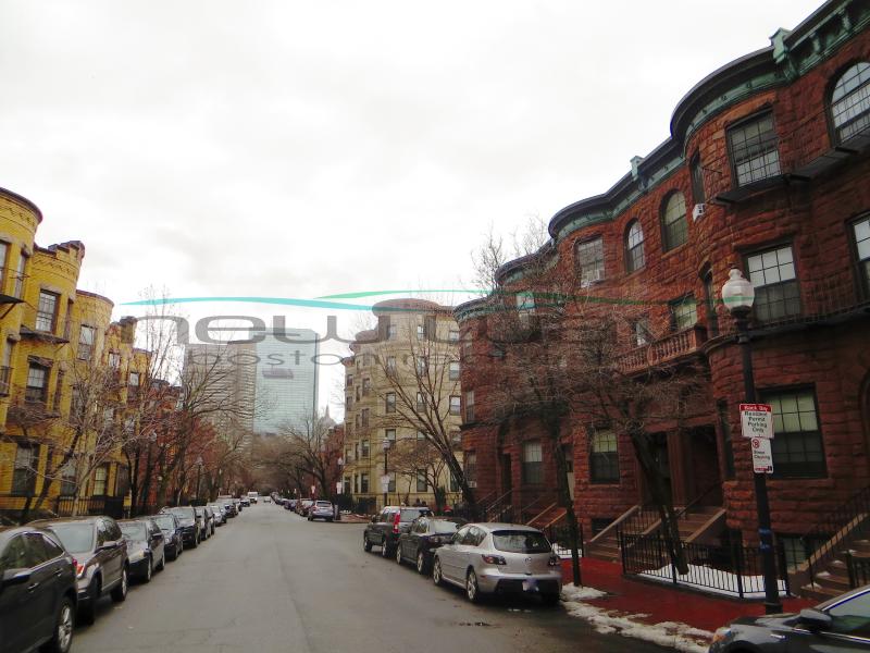 166 Saint Botolph St, Back Bay