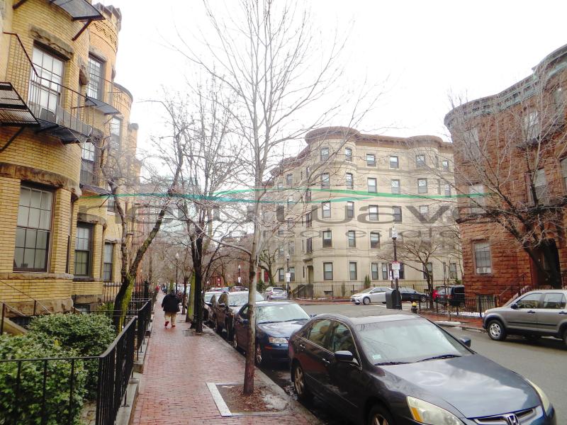 166 Saint Botolph St, Back Bay