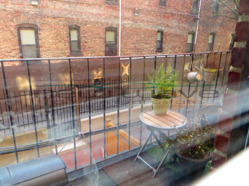 166 Saint Botolph St, South End