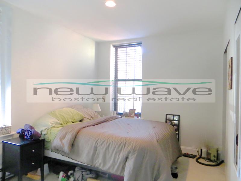 166 Saint Botolph St, South End