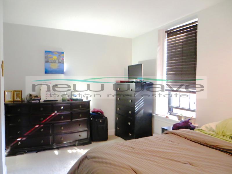 166 Saint Botolph St, South End