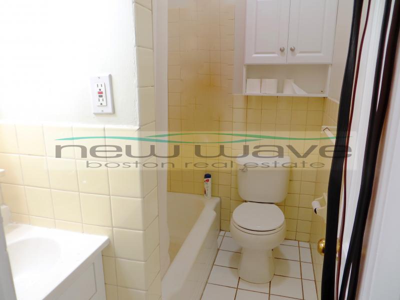 14 Cumberland St, Back Bay