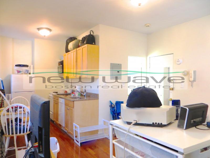 14 Cumberland St, Back Bay