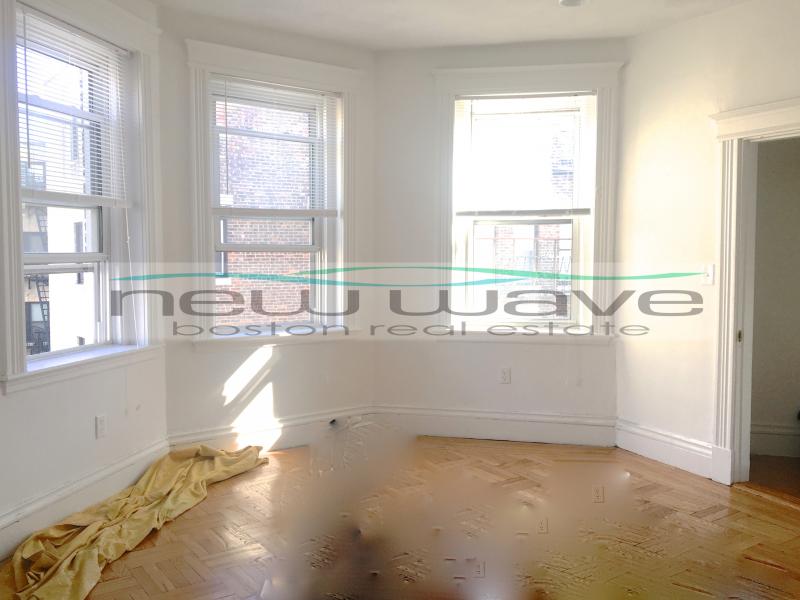 16 Queensberry St, Fenway