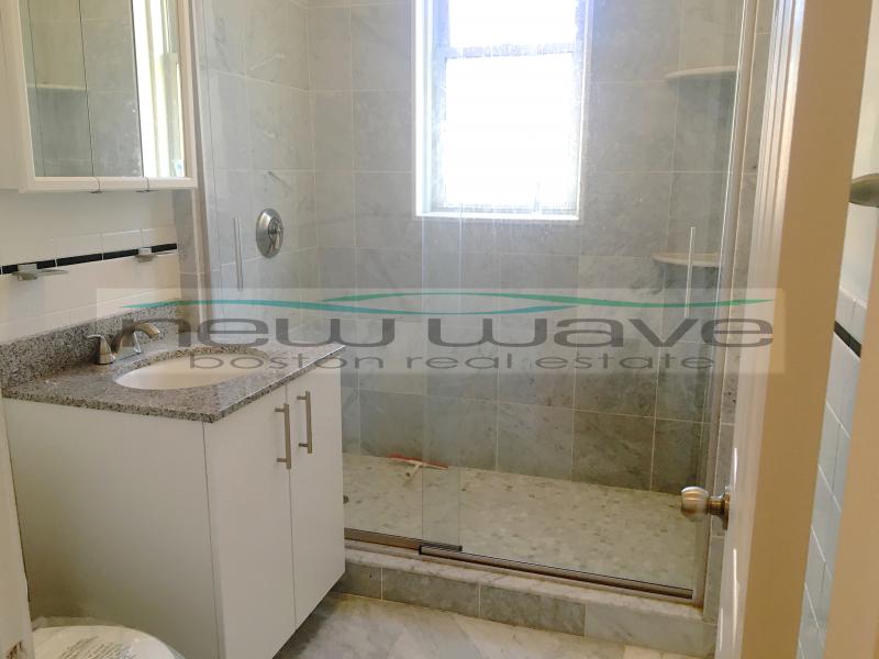 16 Queensberry St, Fenway