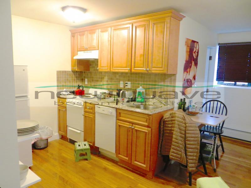 14 Cumberland St, Back Bay