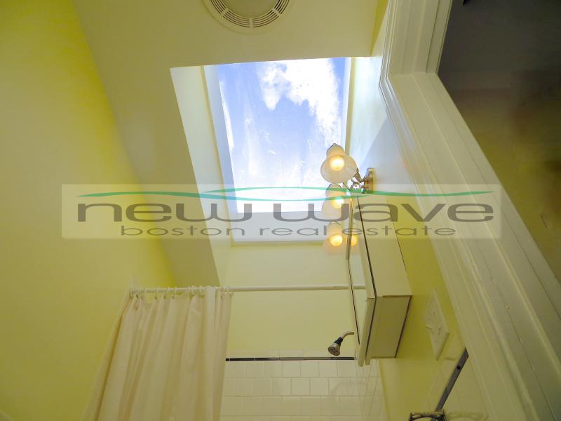 227 Newbury St, Back Bay