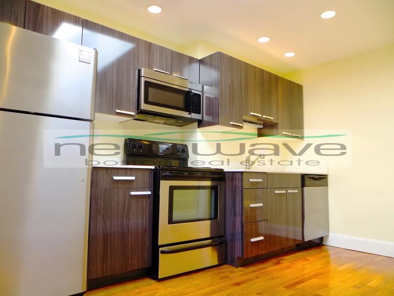 227 Newbury St, Back Bay