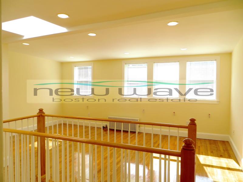 227 Newbury St, Back Bay