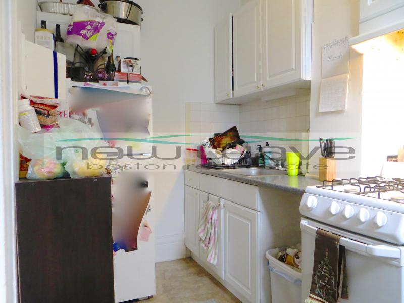 2 bed, 1 bath apartment for rent at 3 Lindall Pl Unit 2, Beacon Hill — photo 8 of 15