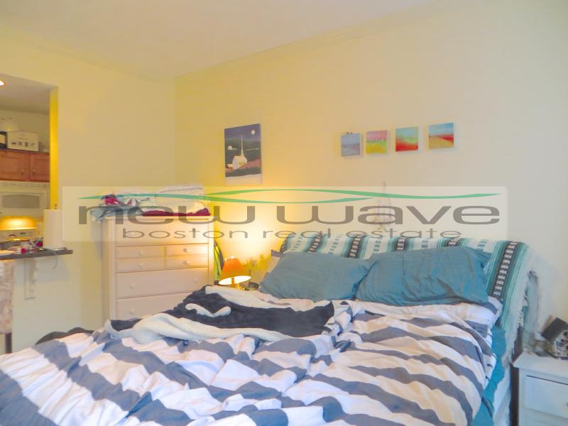 51 Queensberry St, Fenway