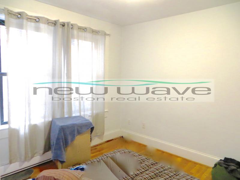1 bed, 1 bath apartment for rent at 90 Warrenton St Unit 9, Theatre District — photo 2 of 11