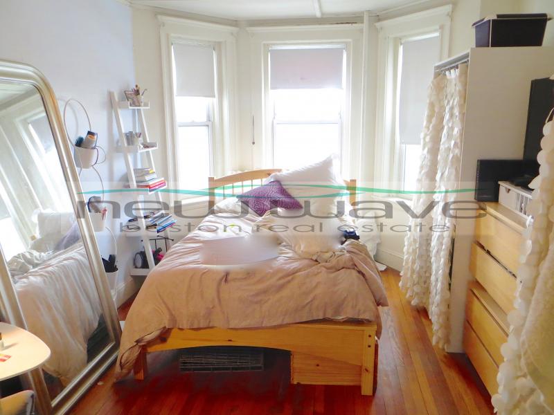 1179 Boylston St, Fenway