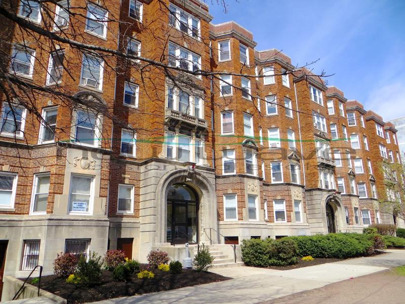 1179 Boylston St, Fenway