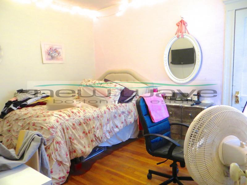 1179 Boylston St, Fenway