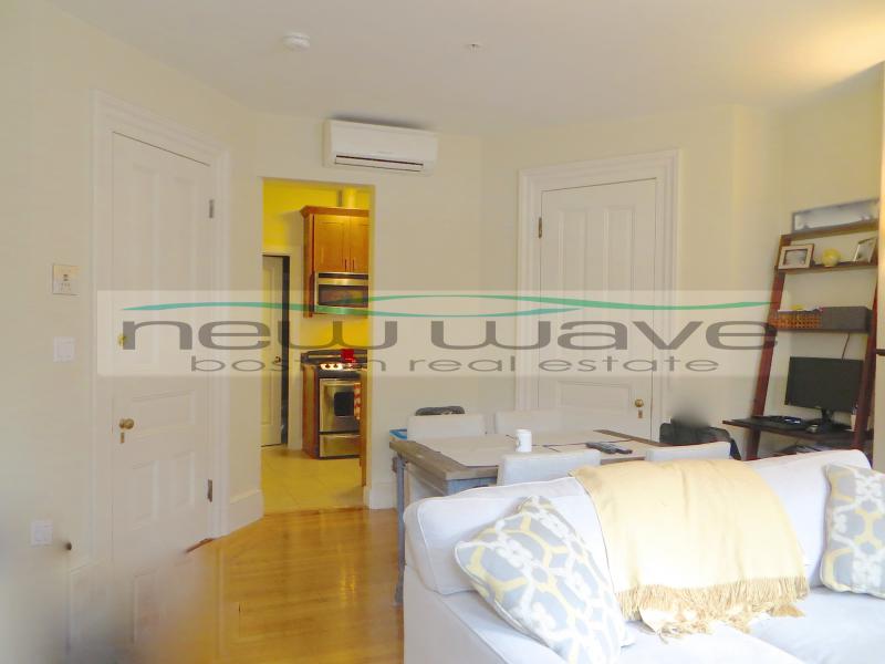 404 Marlborough St, Back Bay