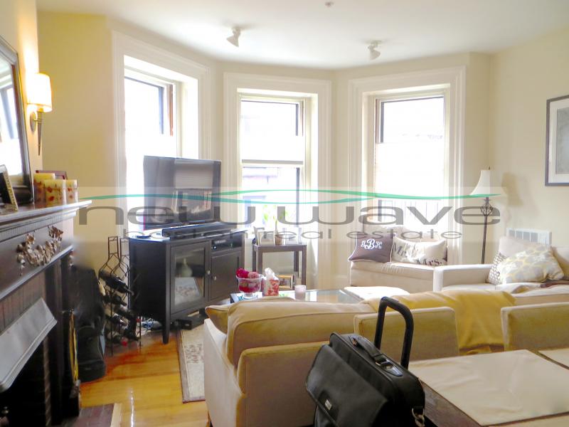 404 Marlborough St, Back Bay