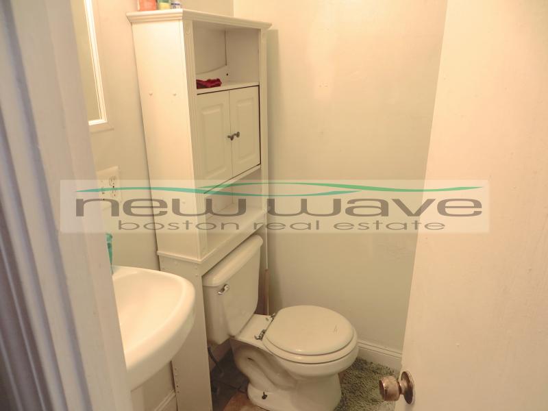 894 Huntington Ave, Mission Hill