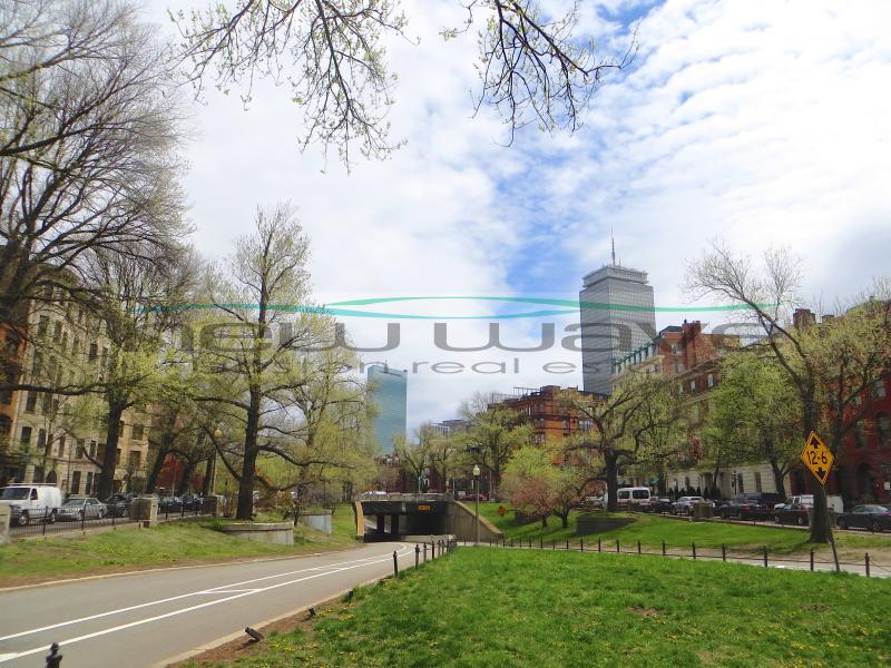 379 Commonwealth Ave, Back Bay