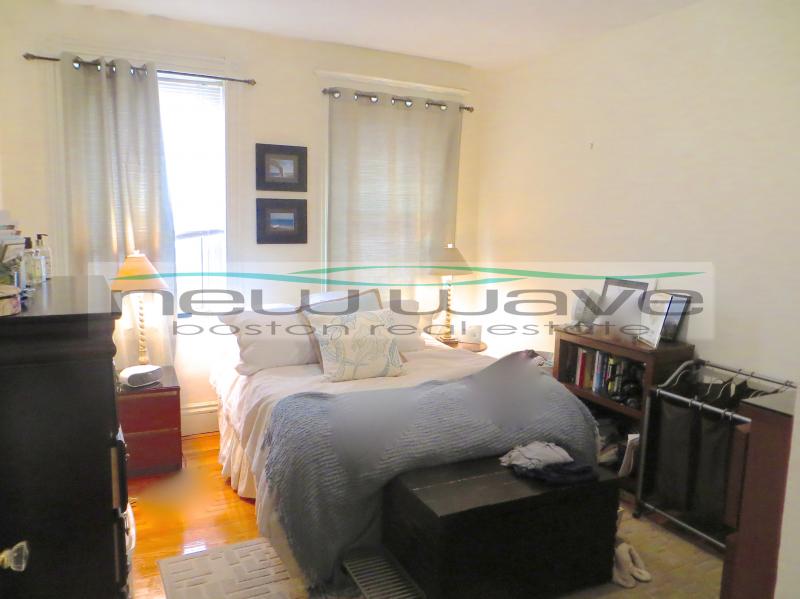 40 Queensberry St, Fenway