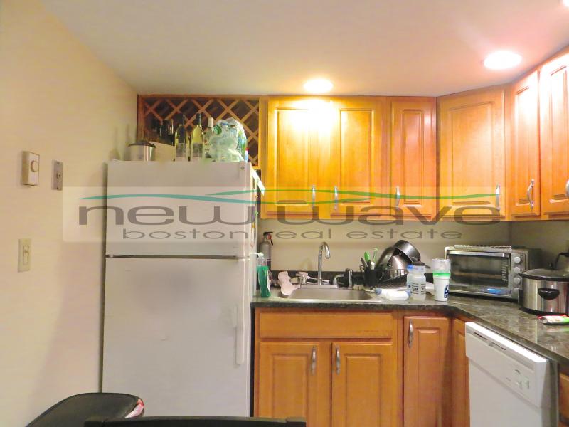 109 Queensberry St, Fenway